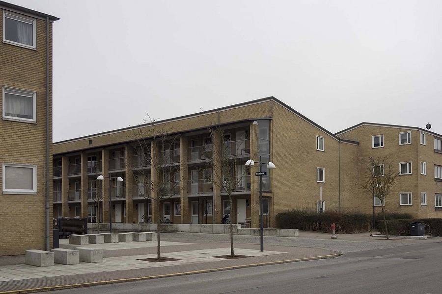 Tingbjerg Hjørnemotiv, blik langs Langhusvej