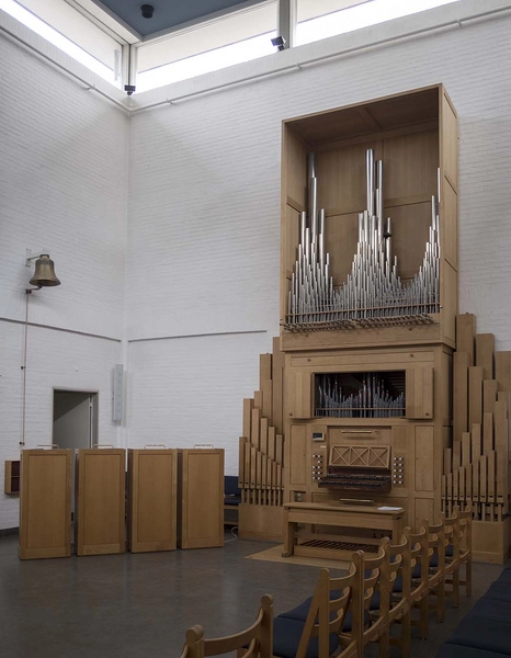 Tingbjerg Kirke Interiør, Alter