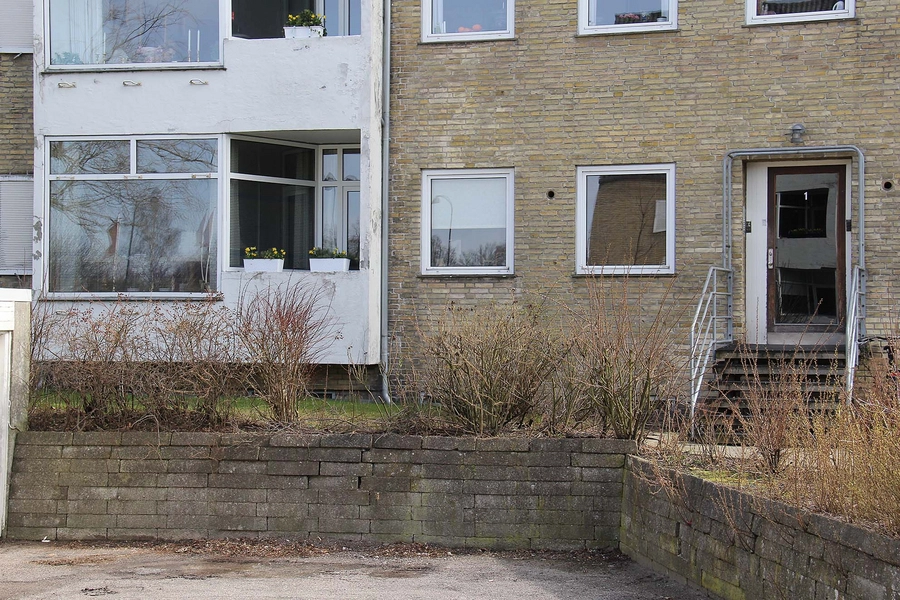 Ibstrupparken I Ibstrupvænget, indgangsparti og altan