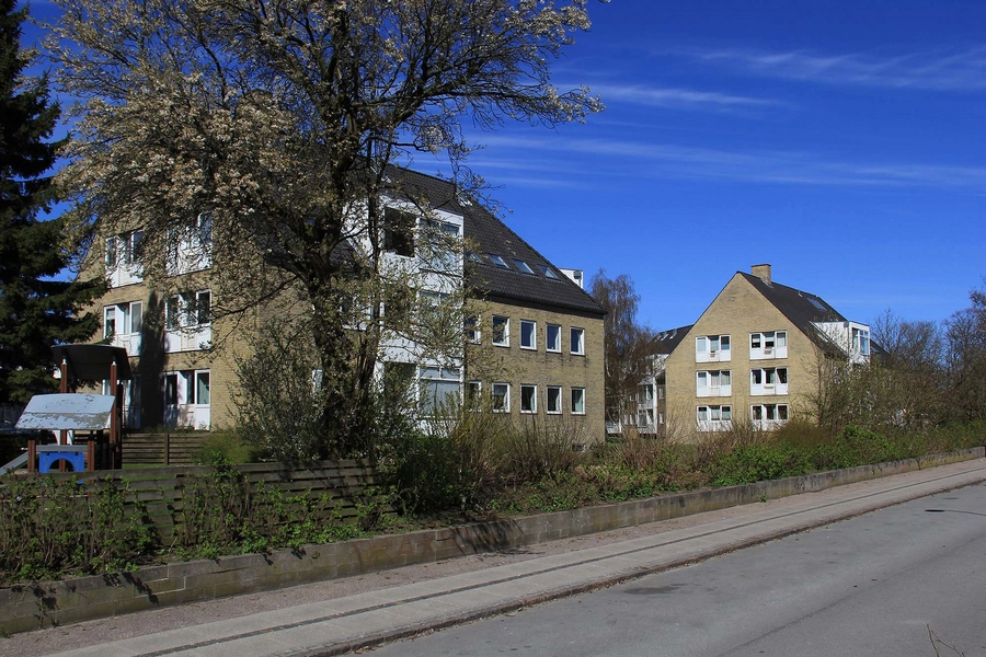 Ibstrupparken I Ibstrupvænget 11, gavl og facade mod sydøst samt gavl af Smakkegårdsvej 215