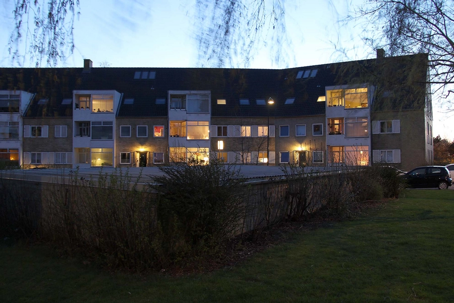 Ibstrupparken I Ibstrupvænget 1-5, facade mod øst, aften