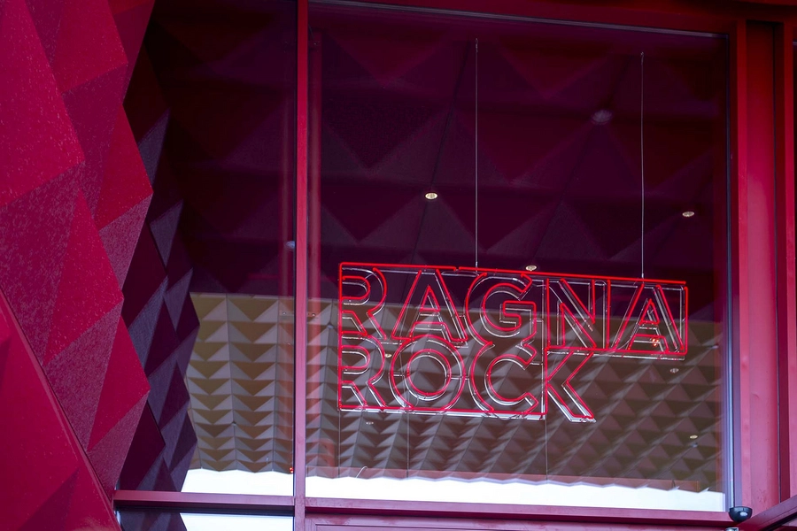 RAGNAROCK – museet for pop, rock og ungdomskultur Skiltning