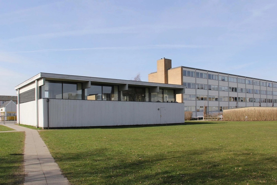 Jægersborg Bibliotek Østfacade