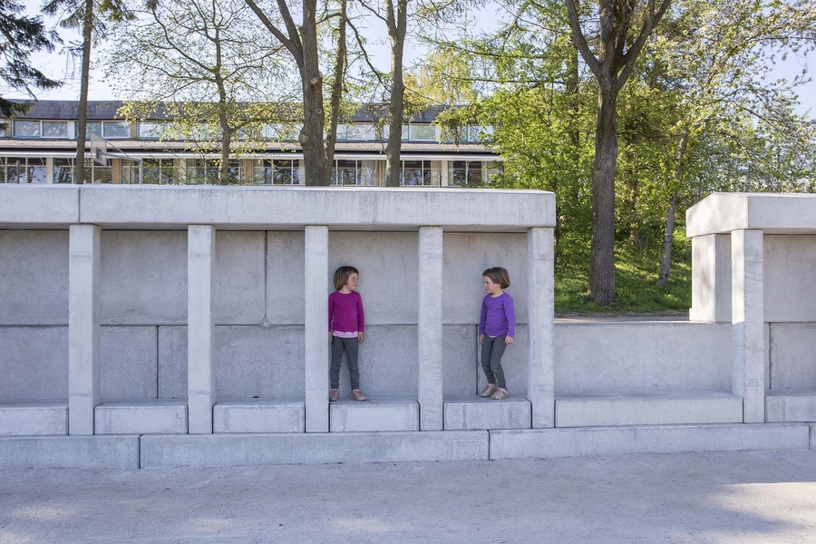 Termini Blik mod nord, udsnit bænk