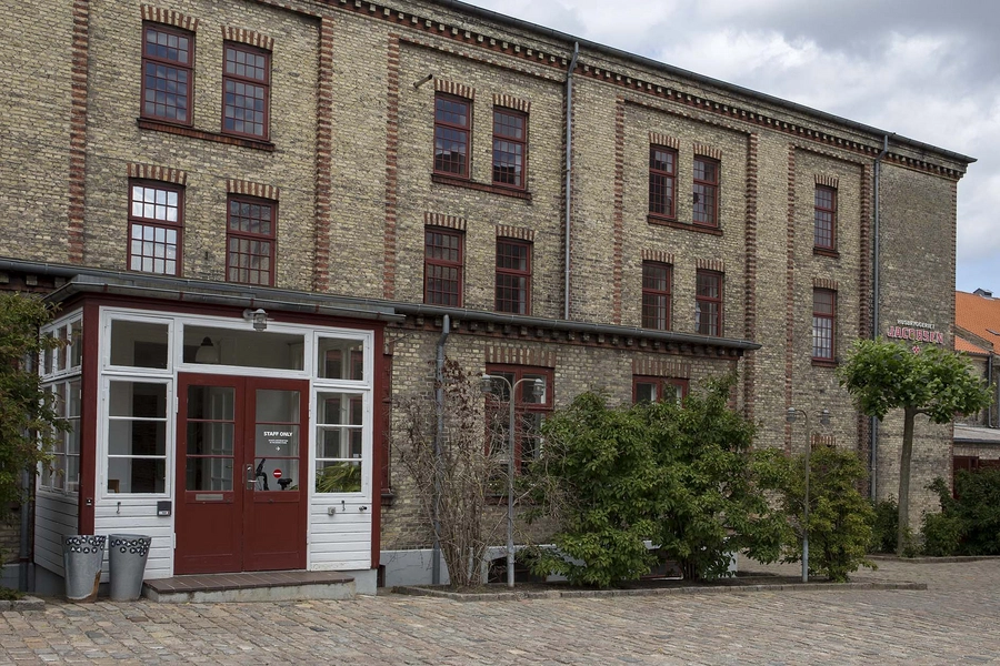 Carlsberg - Bryggerigården - Visit Carlsberg Facadeudsnit