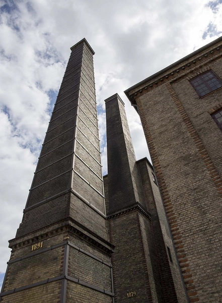Carlsberg - Bryggerigården - Visit Carlsberg Skorstene