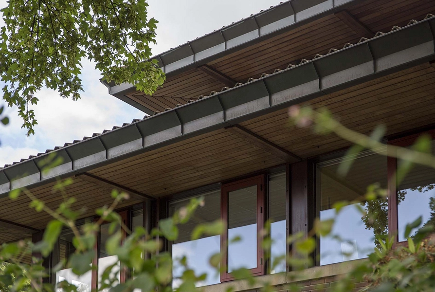 Carlsberg - Laboratorium - Forskningscenter Vinduesbånd og tilbagetrukket tagetage