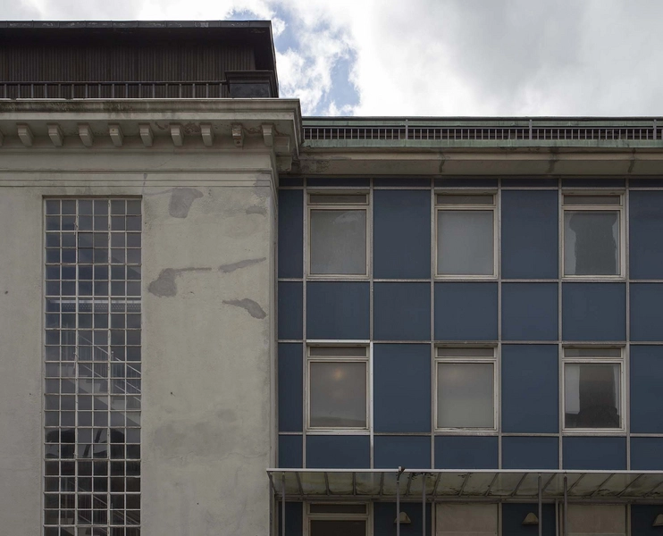 Carlsberg - Tap E - Dansehallerne - Kontorbygning Overgangen mellem den gamle nyklassicistiske byging og den modernistiske tilbygning