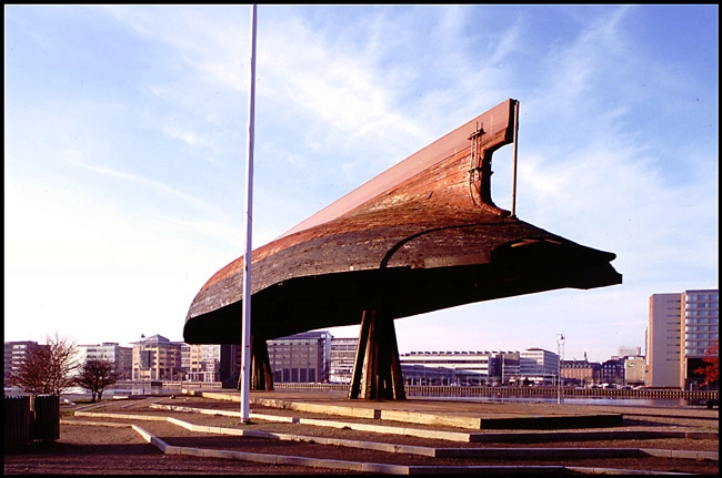 Islands Brygge En færge som tag