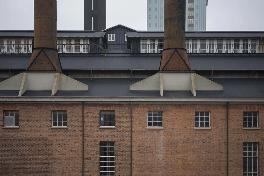 Carlsberg - Kedelhuset Facadeudsnit set fra syd, fra svalegang på Tap E