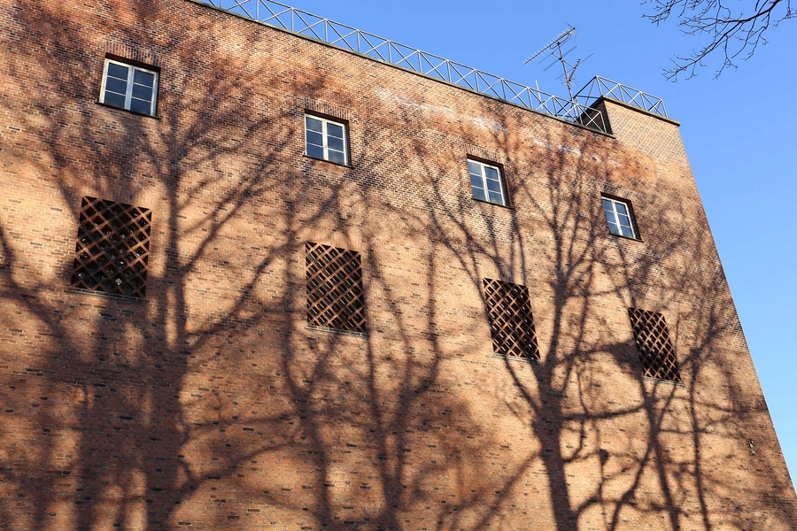 Carlsberg - Maskincentralen - Kraftværket Skyggevirkninger på fordamperanlægets facade