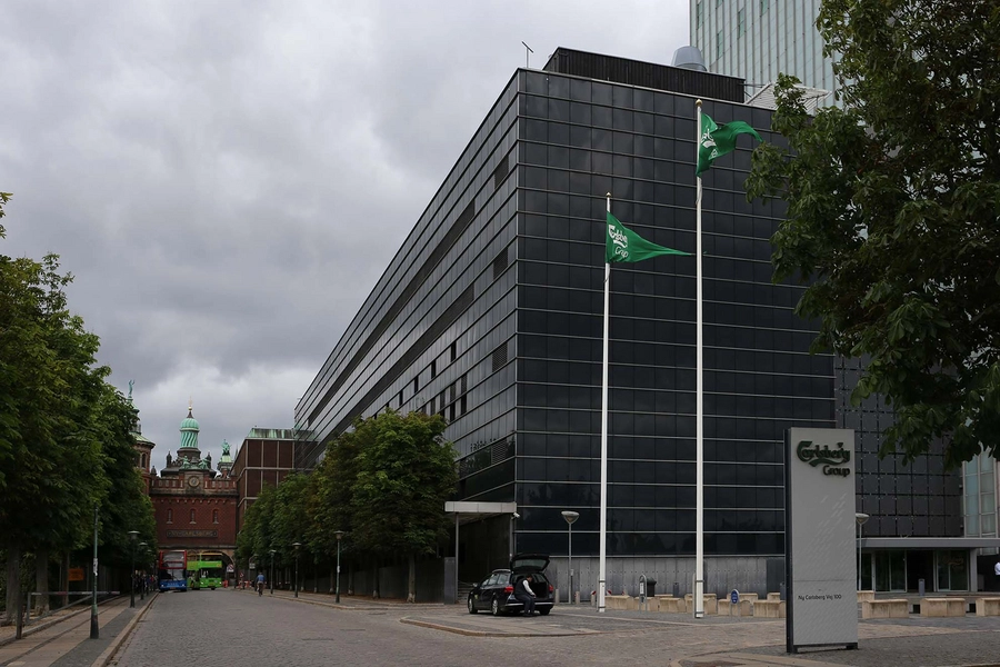 Carlsberg - Hovedkontor - Silo Malteribygningen set fra øst, langs Ny Carlsberg Vej