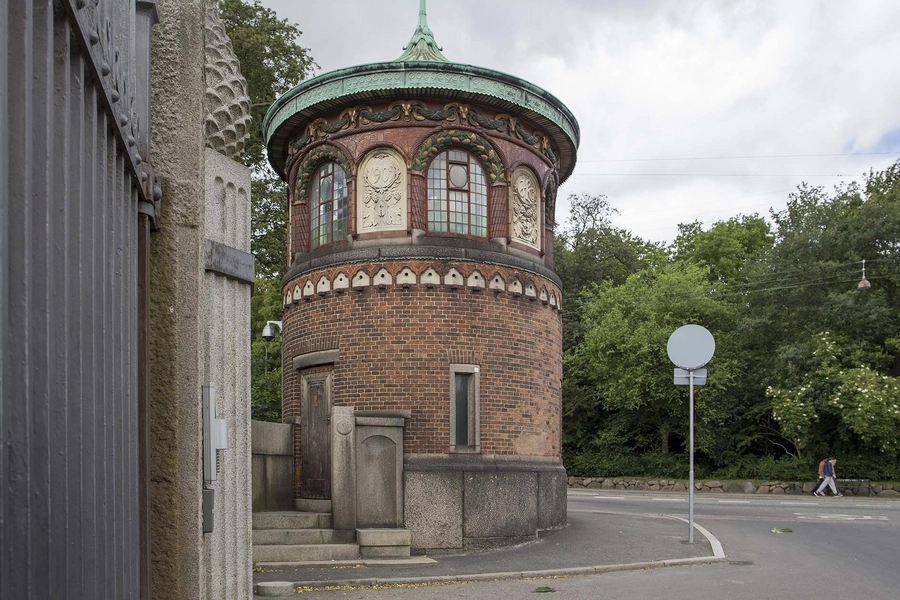 Carlsberg - Porttårnet - Gærtårnet Bygningen set fra øst langs Ny Carlsberg Vej