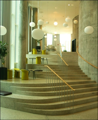 SEB Bank Trappe i forhal