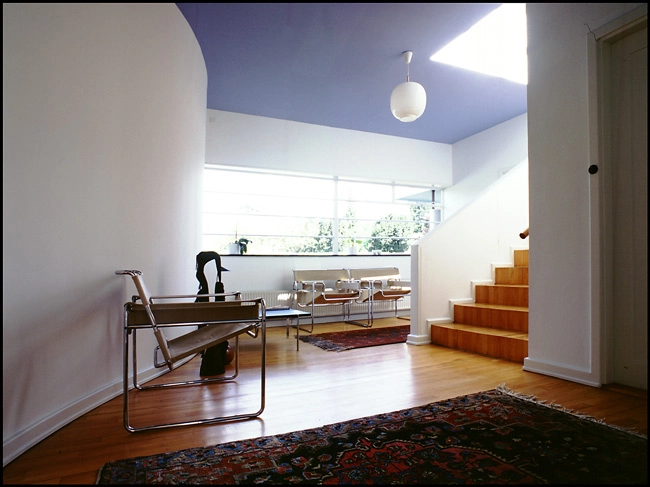 Bakkedal 7 Den krumme væg