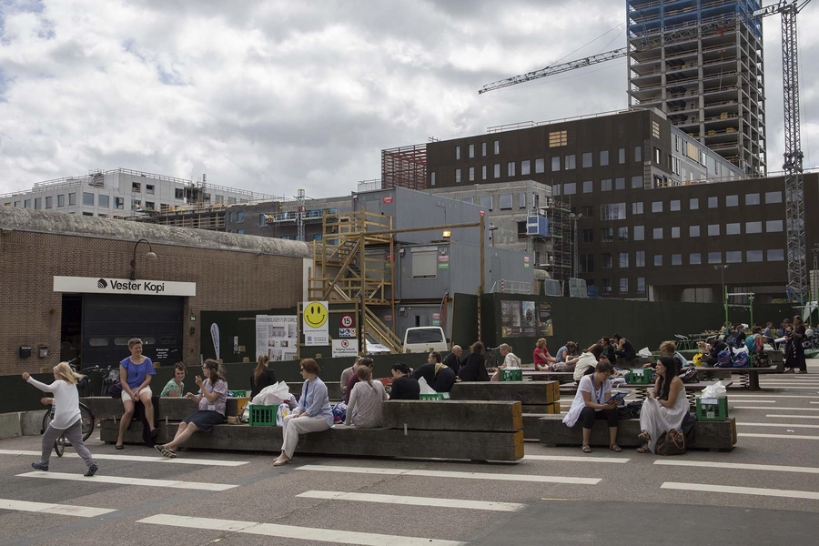 Carlsberg - Tap E Plads - Midlertidigt Byrum Blik over pladsen fra nord-vest