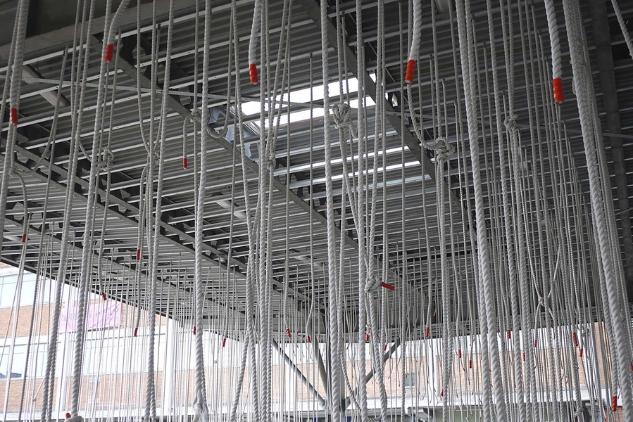 Carlsberg - Ny Tap Plads - Under halvtaget - Midlertidigt Byrum Tagkonstruktion