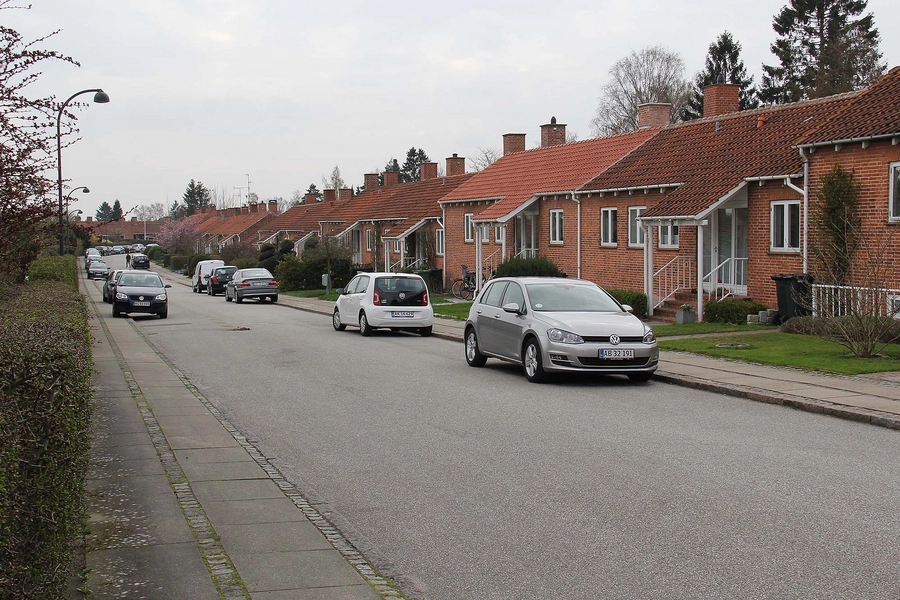 Ridebanevang Nummer 35-25 set fra Jægersborg Alle
