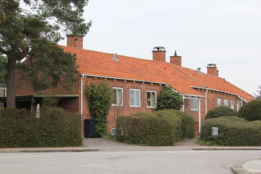 Ridebanevang 0Østfacader, nummer 1-3