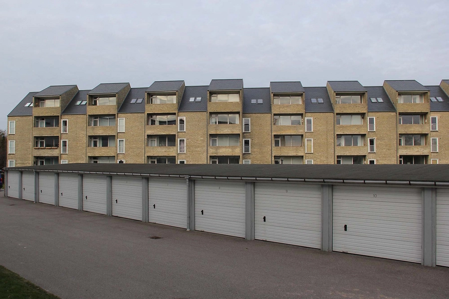 Alléhusene Vestfacade og garager