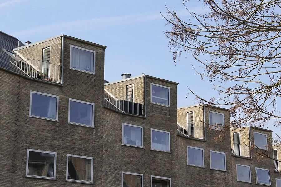 Alléhusene Østfacade, karnapper