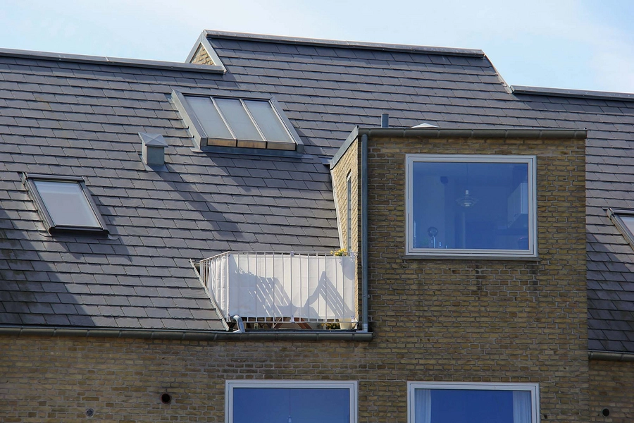 Alléhusene Karnap, altan i taget, ovenlys til opgang