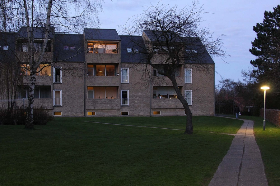 Alléhusene Aftenstemning, Vestfacade