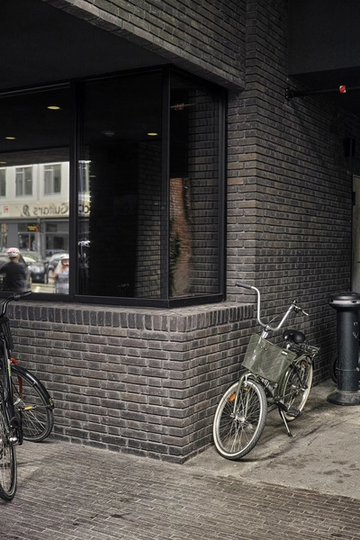 Wakeup Copenhagen, Borgergade Detaljering i tegl