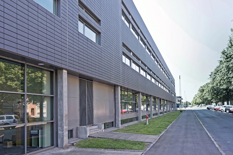 Citroën Hovedkontor Blik langs facaden, ny bygning