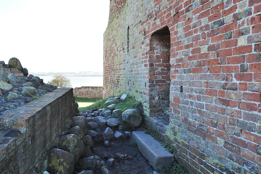 Kalø Slotsruin Indgangen til tårnet