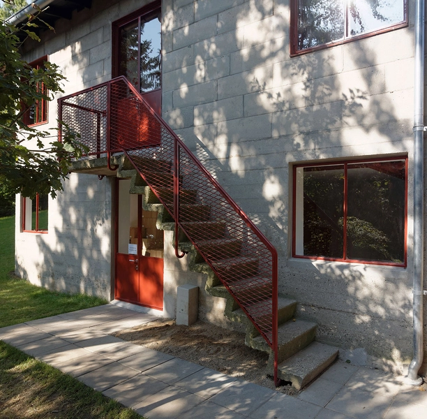 Poul Henningsens Hus - PHs eget hus Facade mod syd-vest - trappe