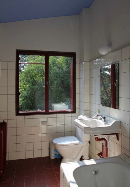 Poul Henningsens Hus - PHs eget hus Badeværelse