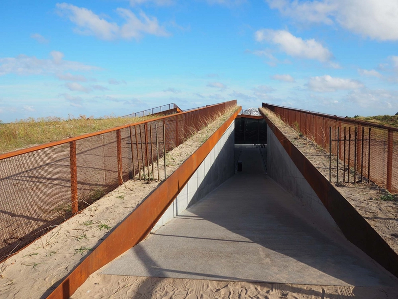 Tirpitz Museum Kig gennem slids