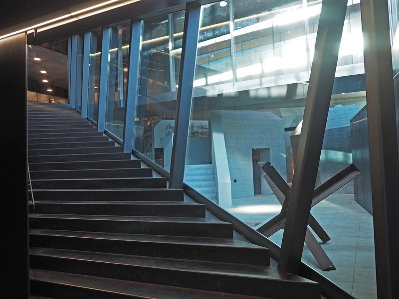 Tirpitz Museum Kig op langs trappen