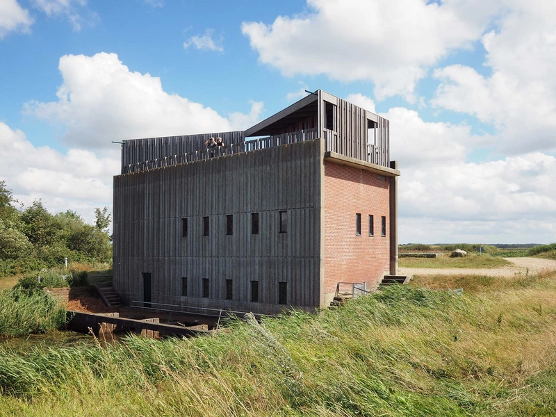 Skjern Å Arbejdende Pumpestationer Pumpestation Nord set fra parkeringspladsen