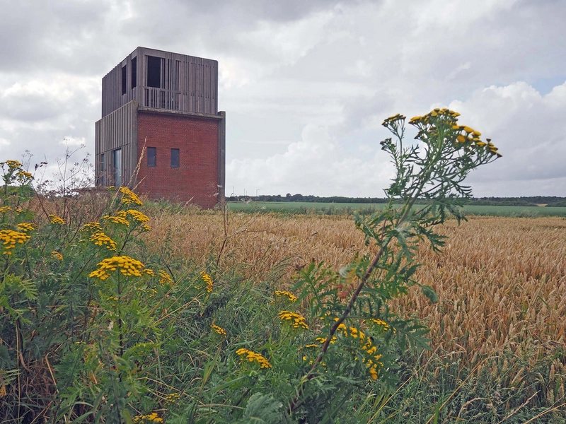 Skjern Å Arbejdende Pumpestationer Pumpestation Øst set langs vejen