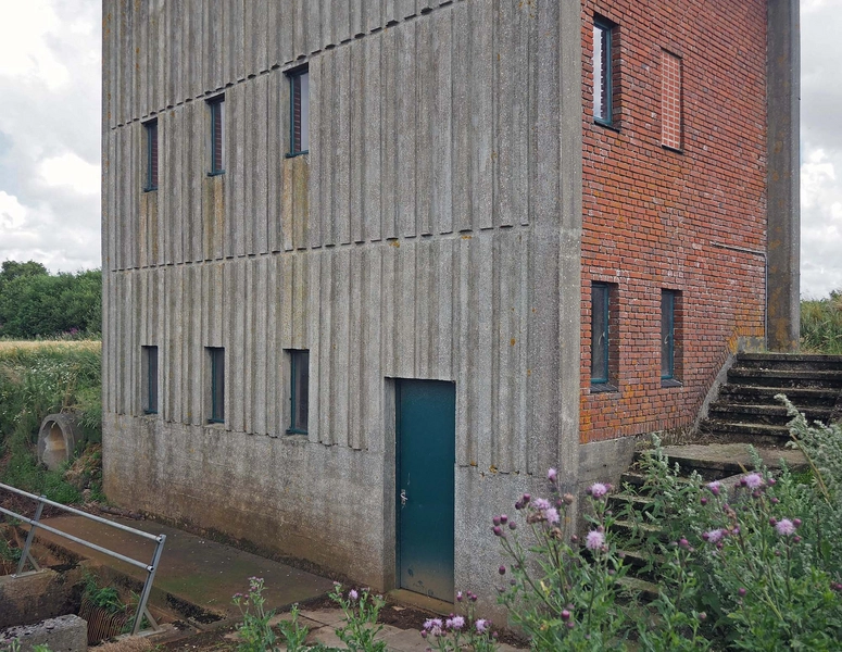 Skjern Å Arbejdende Pumpestationer Pumpestation Øst - Facadeudsnit beton og tegl