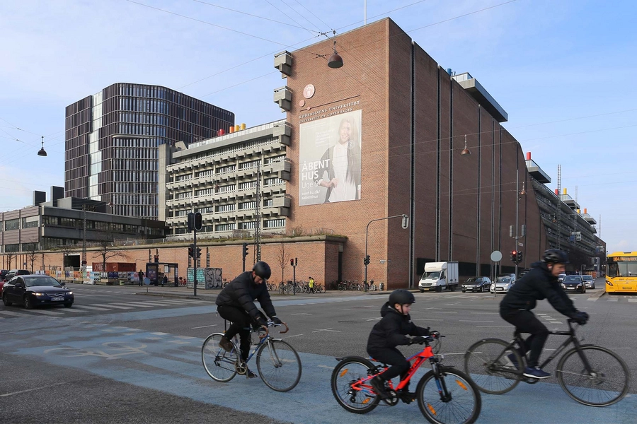 Panum Instituttet - Det Sundhedsvidenskabelige Fakultet Total set fra krydset Tagensvej - Blegdamsvej