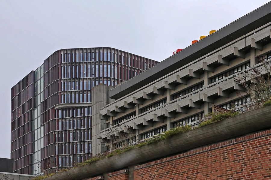 Panum Instituttet - Det Sundhedsvidenskabelige Fakultet Panum og Mærsktårnet - Gammelt møder nyt