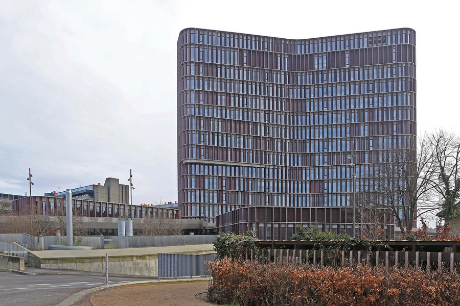 Mærsk Tårnet og SUND Naturpark Bredside mod Nørre Allé