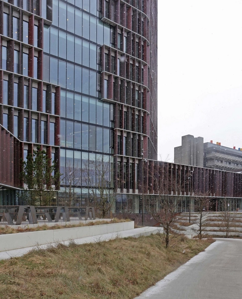 Mærsk Tårnet og SUND Naturpark Facadeudsnit - forplads mod Blegdamsvej