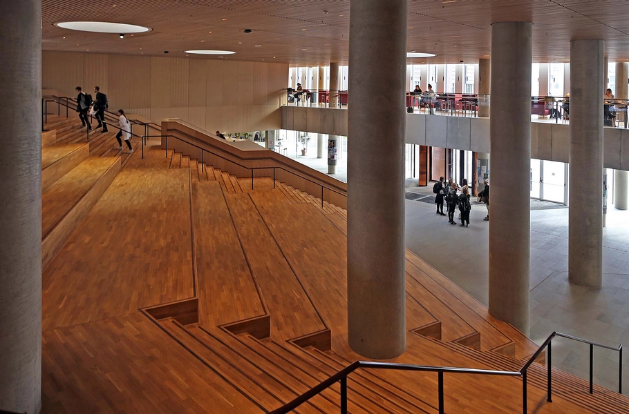 Mærsk Tårnet og SUND Naturpark Interiør - Trappe