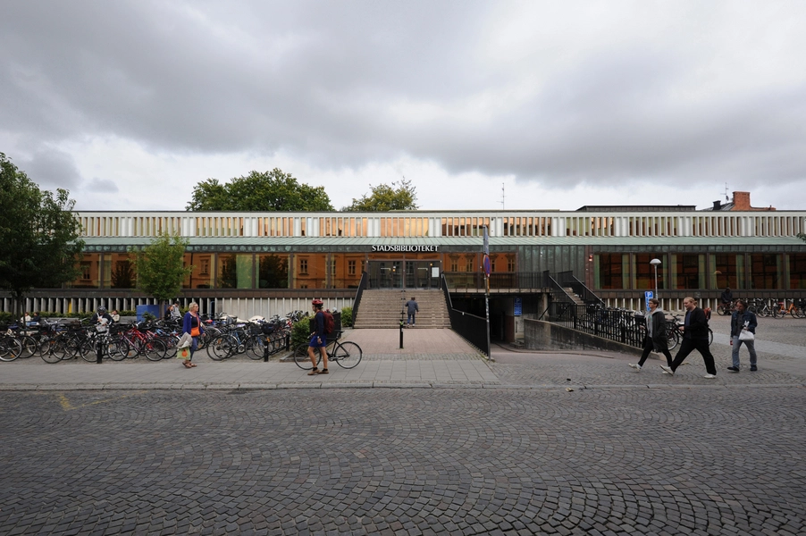 Lunds Stadsbibliotek Indgangspartiet mod Sankt Petri Kyrkogata