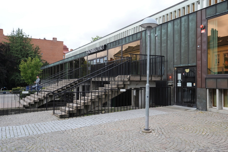 Lunds Stadsbibliotek Indgangspartiet med kobberfacader