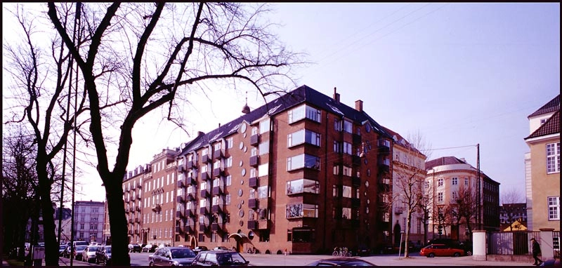 Champagnehuset - Grønningen 7-9, Hammerensgade 