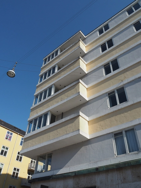 Lagkagehuset Altankarnapper mod kanalen