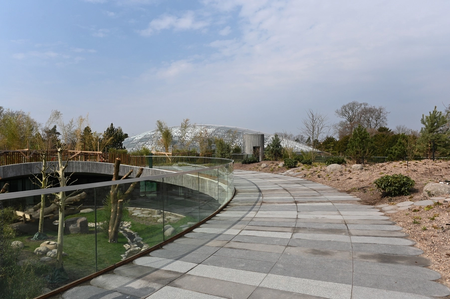 Panda Hus Kig langs hanpandaens område