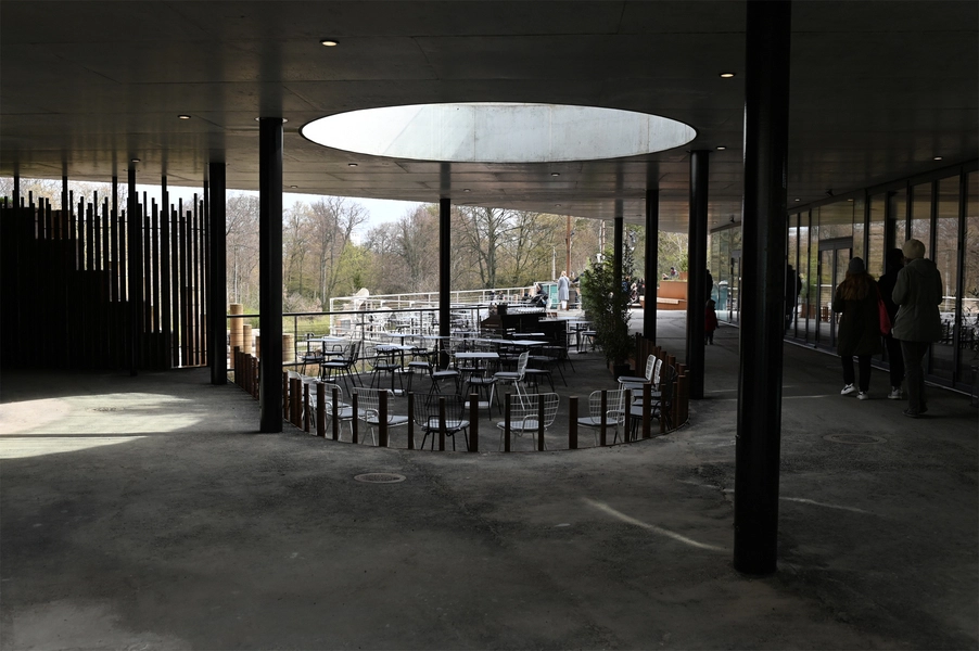 Panda Hus Lysbrønd ved restaurant