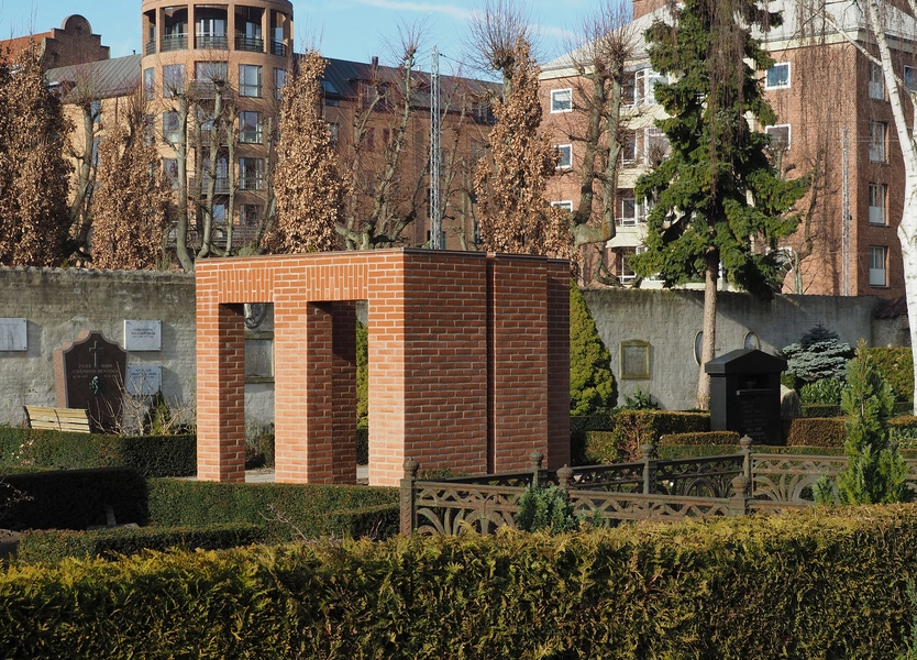 John Hunov's Gravmonument 