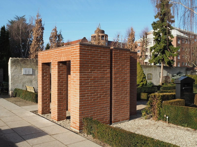 John Hunov's Gravmonument 